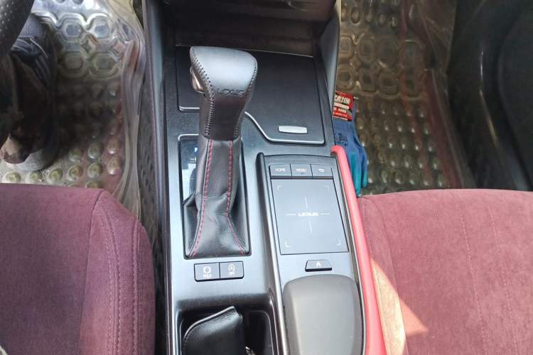 Used Lexus ES 2020 260 F SPORT Gear Lever