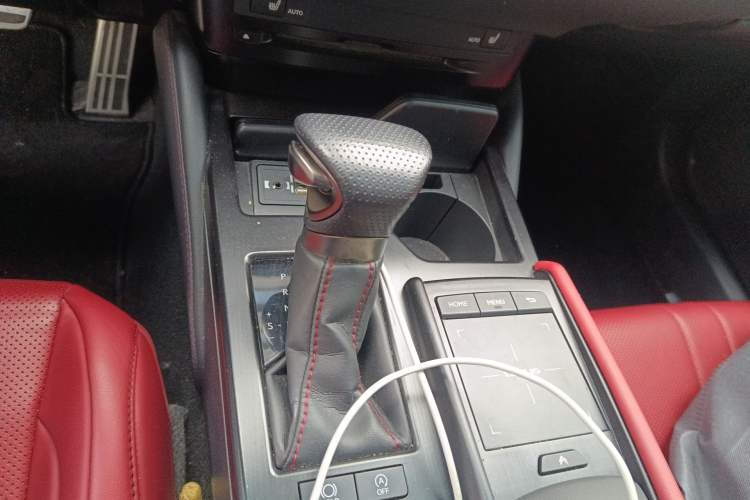 Used Lexus ES 2020 260 F SPORT Gear Lever