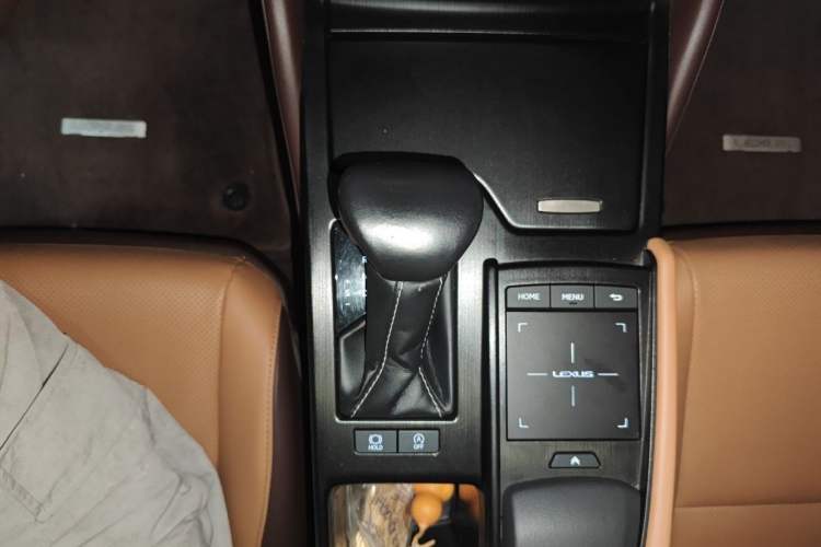 Used Lexus ES 2020 260 Excellence Edition Gear Lever