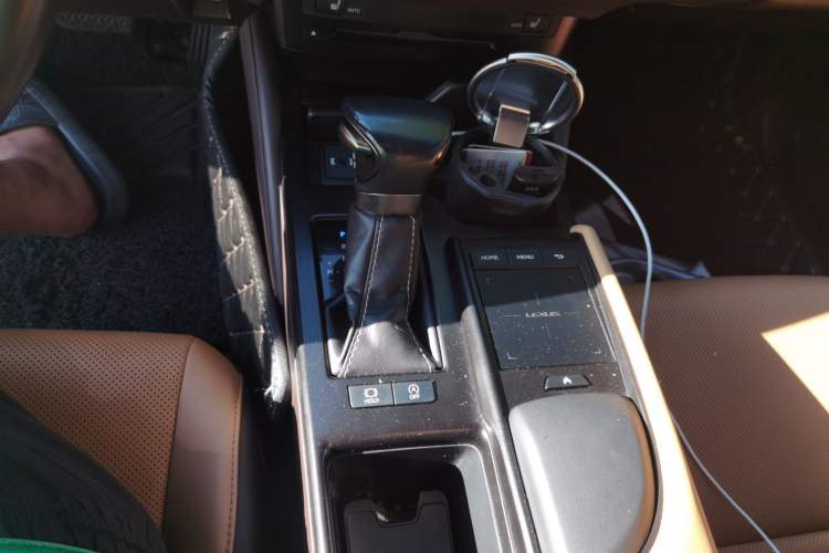 Used Lexus ES 2020 200 Excellence Edition Gear Lever
