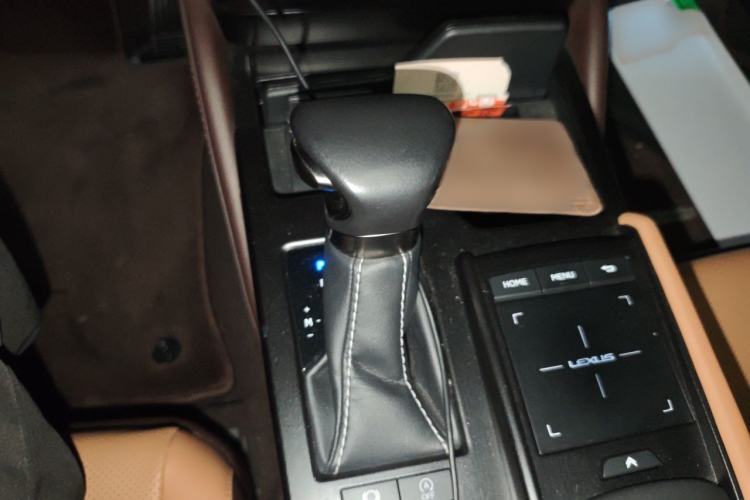 Used Lexus ES 2020 200 Excellence Edition Gear Lever