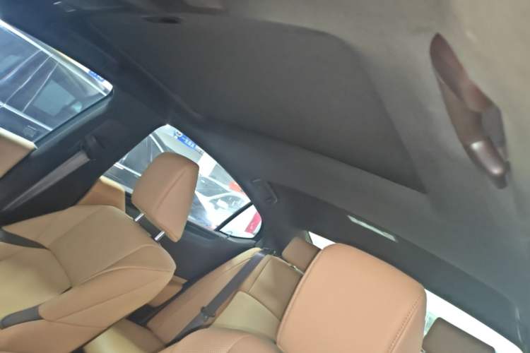 Used Lexus ES 2020 300h Premier Edition Headliner