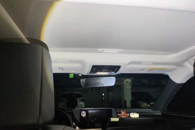 Used Lexus ES 2020 300h Premier Edition Headliner