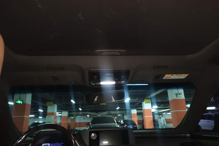 Used Lexus ES 2020 200 Excellence Edition Headliner