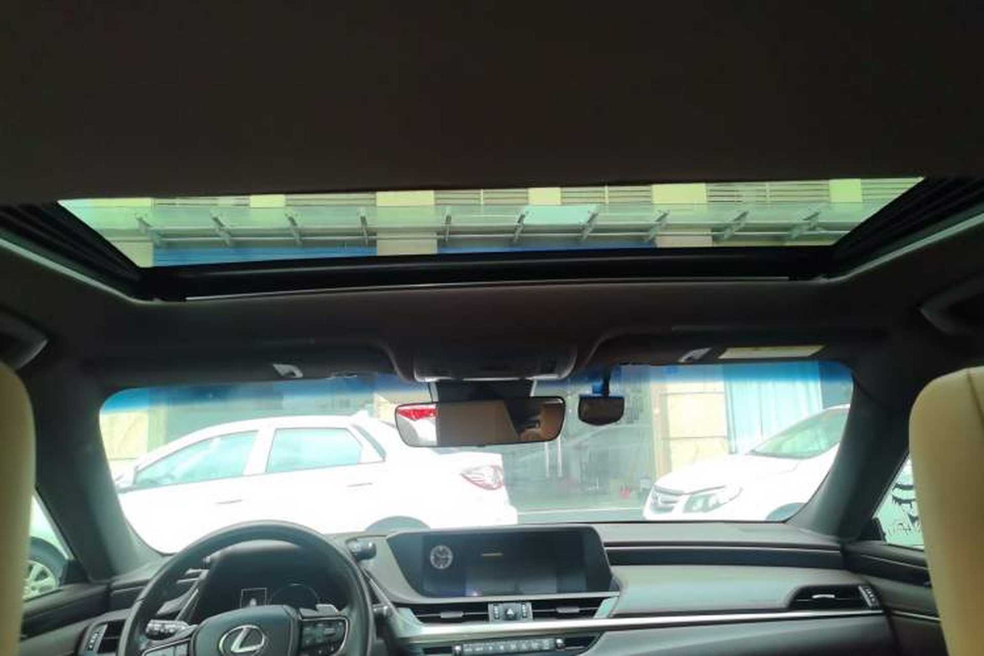 Used Lexus ES 2020 200 Excellence Edition Headliner