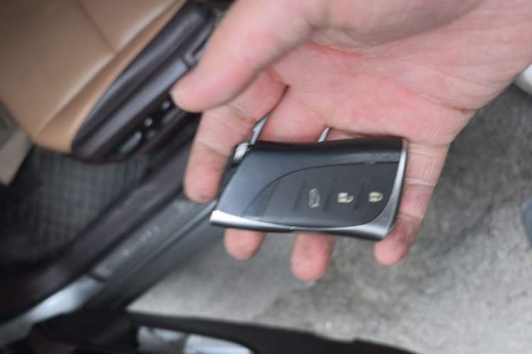 Used Lexus ES 2020 300h Premier Edition Interior 1