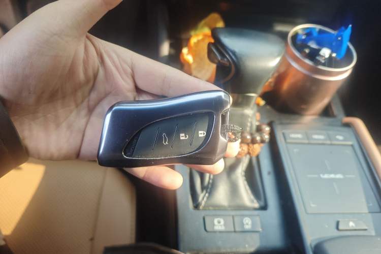 Used Lexus ES 2020 260 Excellence Edition Interior 1