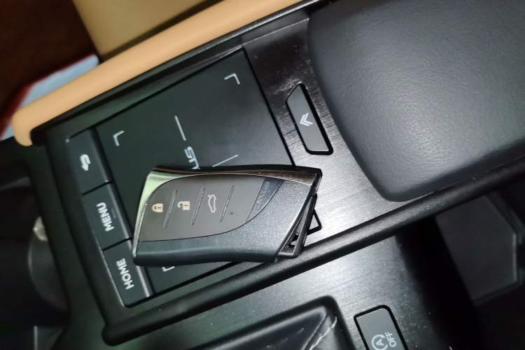 Used Lexus ES 2020 200 Excellence Edition Interior 1