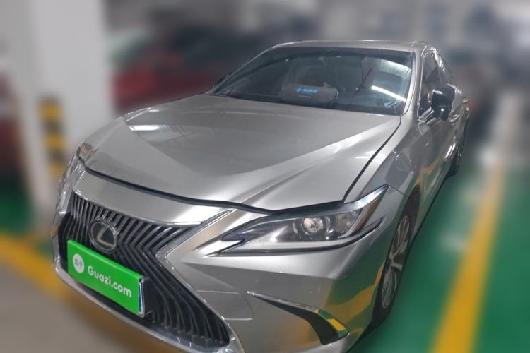Lexus ES 2020 200 Excellence Edition d’occasion Guazi used car, China used car export, Used car for sale, Used  cars, Cheapest cars for sale