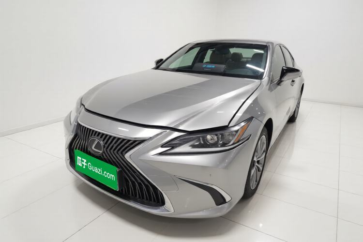 Lexus ES 2020 200 Excellence Edition مستعملة Guazi used car, China used car export, Used car for sale, Used  cars, Cheapest cars for sale