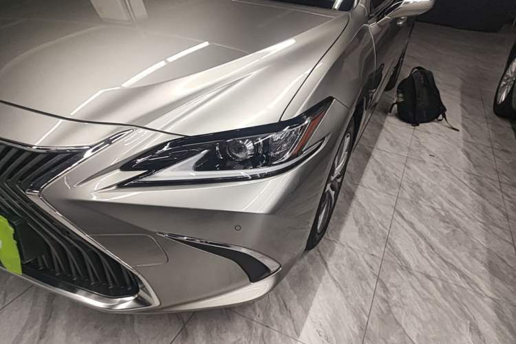 Used Lexus ES 2020 300h Premier Edition Left Front Headlight