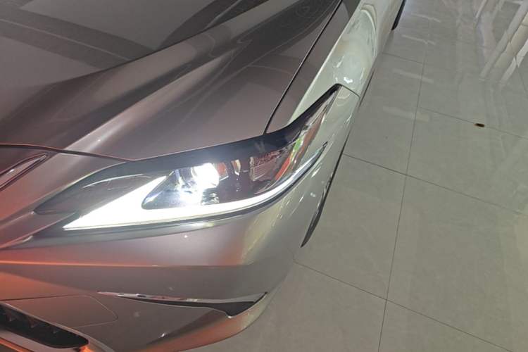 Used Lexus ES 2020 200 Excellence Edition Left Front Headlight