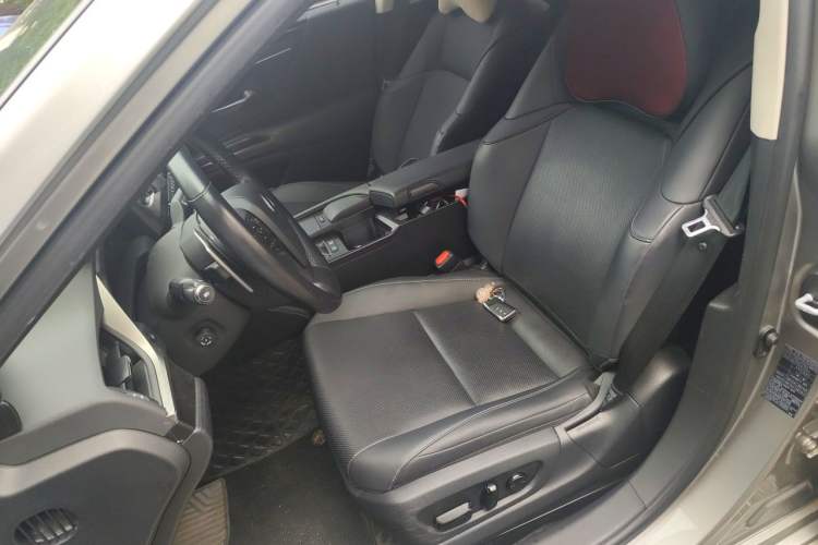 Used Lexus ES 2020 300h Premier Edition Left Front Seat
