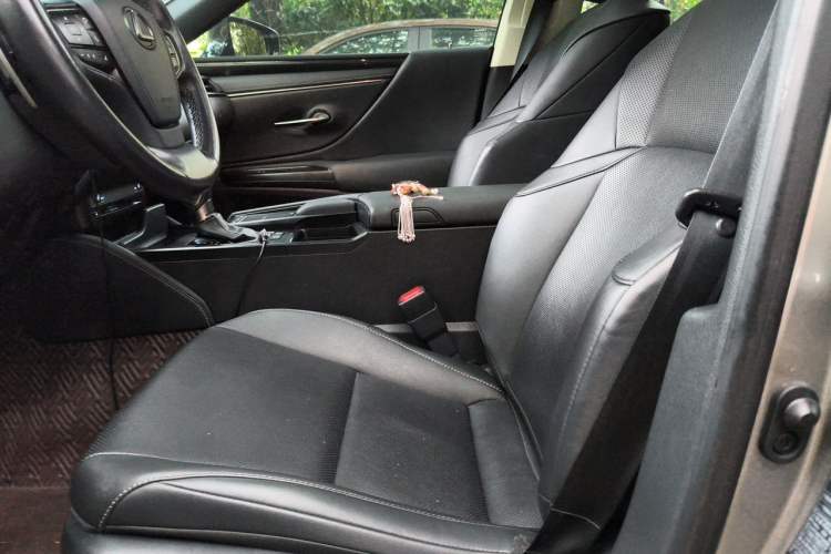 Used Lexus ES 2020 200 Excellence Edition Left Front Seat