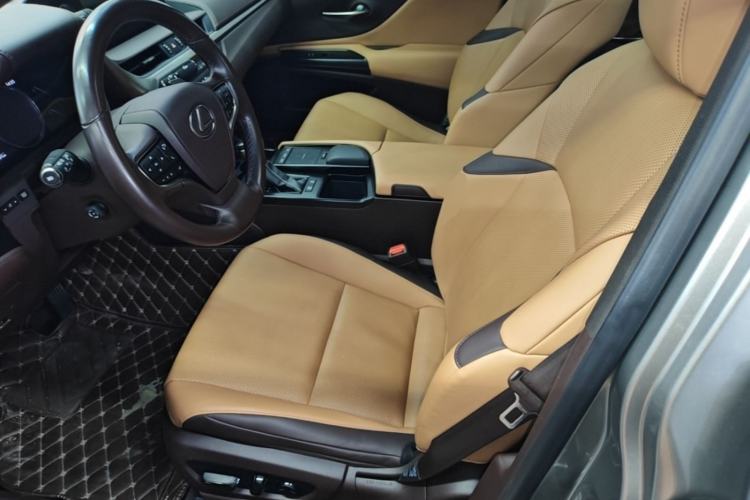 Used Lexus ES 2020 200 Excellence Edition Left Front Seat