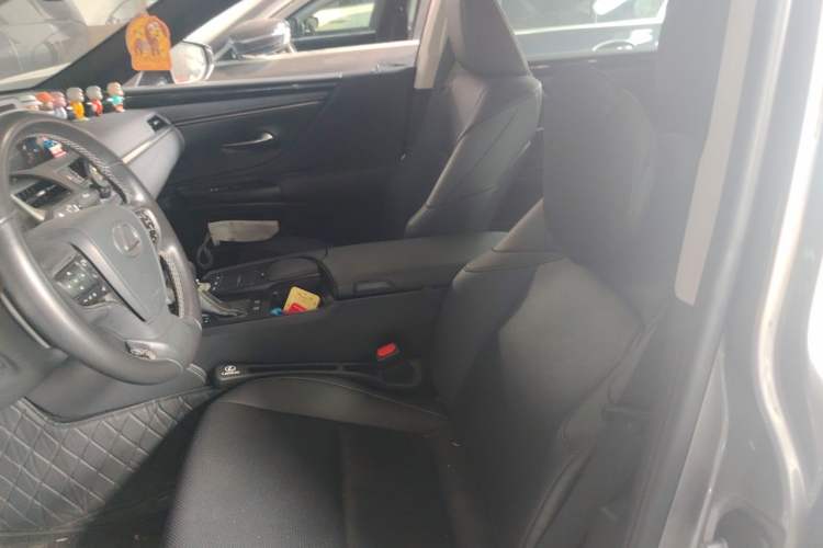 Used Lexus ES 2020 200 Excellence Edition Left Front Seat