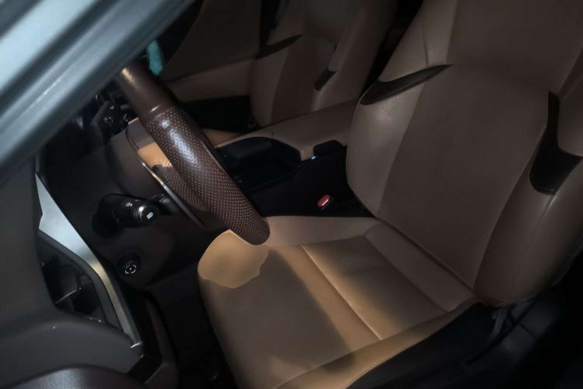 Used Lexus ES 2020 200 Excellence Edition Left Front Seat