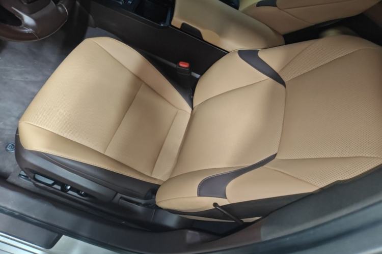 Used Lexus ES 2020 300h Premier Edition Left Front Seat