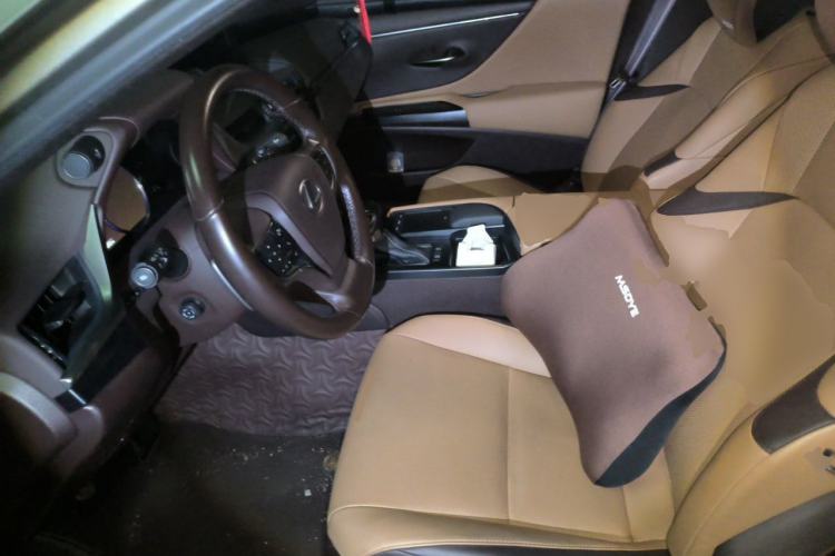 Used Lexus ES 2020 200 Excellence Edition Left Front Seat