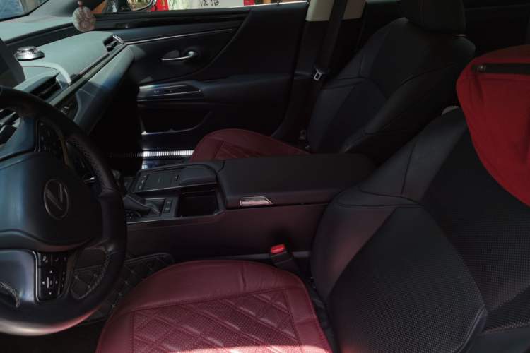 Used Lexus ES 2020 200 Excellence Edition Left Front Seat