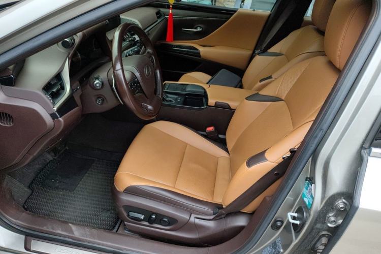 Used Lexus ES 2020 200 Excellence Edition Left Front Seat