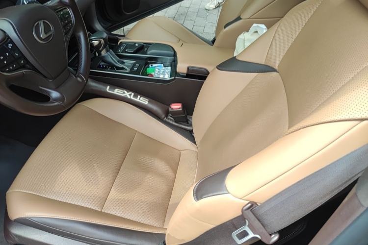 Used Lexus ES 2020 200 Excellence Edition Left Front Seat