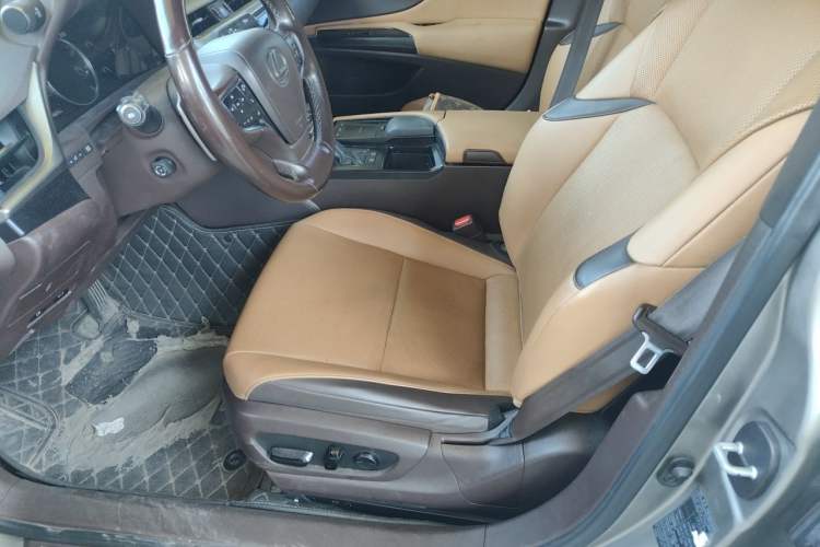 Used Lexus ES 2020 200 Excellence Edition Left Front Seat