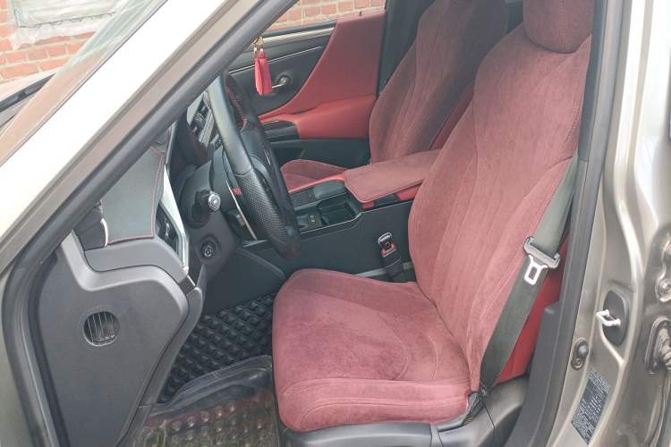 Used Lexus ES 2020 260 F SPORT Left Front Seat