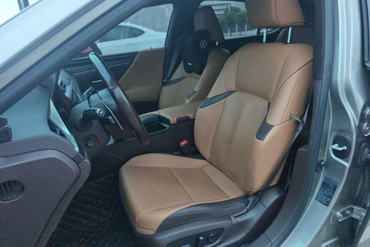 Used Lexus ES 2020 200 Excellence Edition Left Front Seat