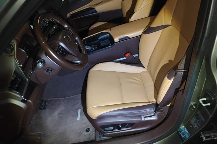 Used Lexus ES 2020 260 Excellence Edition Left Front Seat