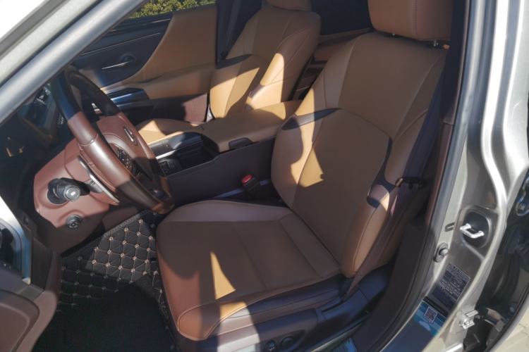 Used Lexus ES 2020 200 Excellence Edition Left Front Seat
