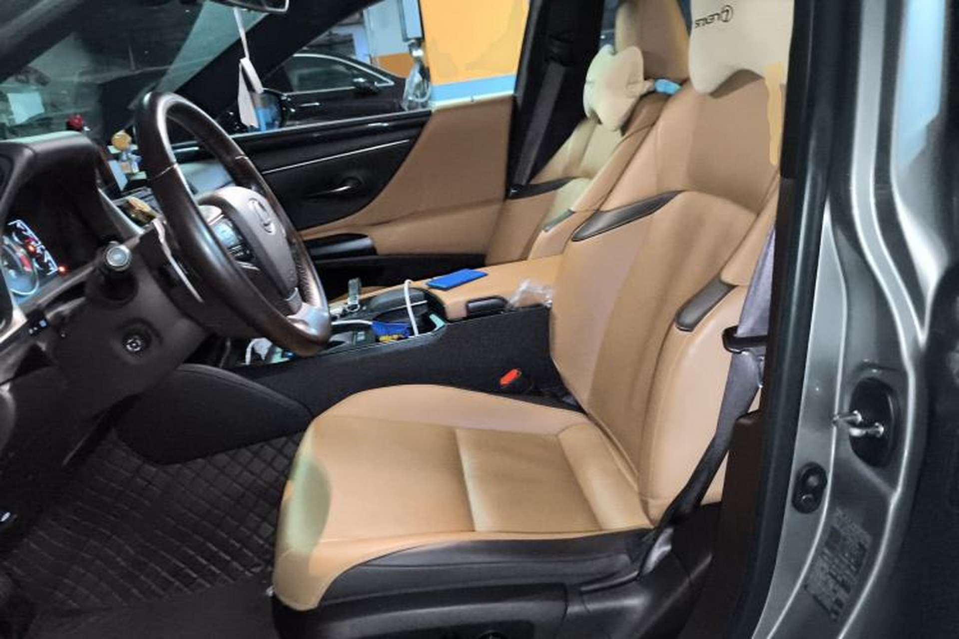Used Lexus ES 2020 200 Excellence Edition Left Front Seat