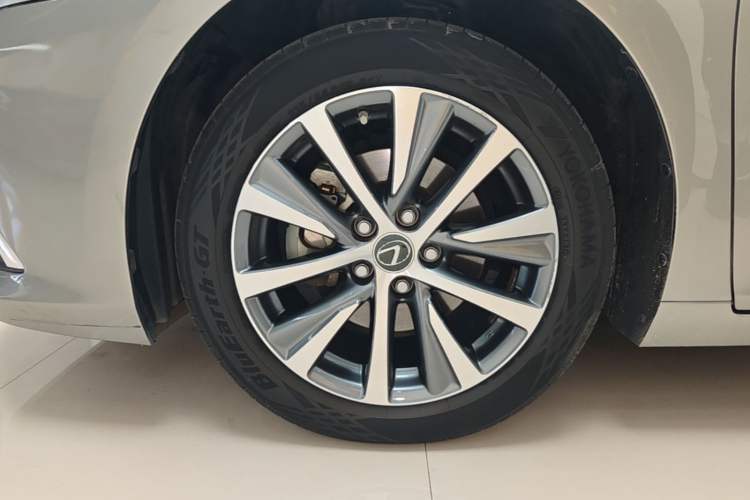 Used Lexus ES 2020 200 Excellence Edition Left Front Wheel Hub
