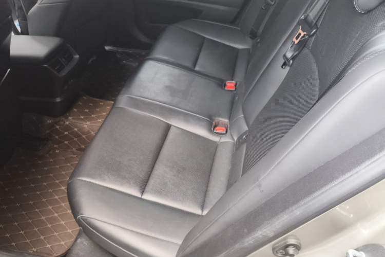 Used Lexus ES 2020 300h Premier Edition Left Rear Seat