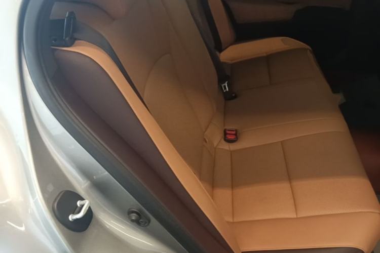Used Lexus ES 2020 300h Premier Edition Left Rear Seat
