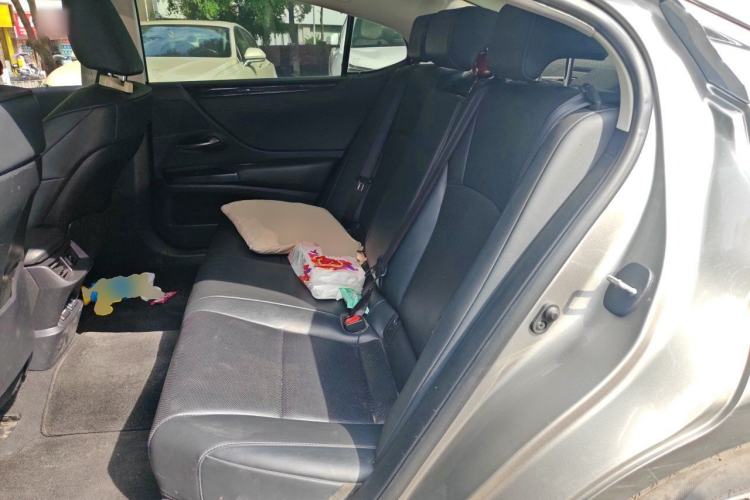 Used Lexus ES 2020 200 Excellence Edition Left Rear Seat