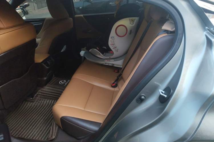 Used Lexus ES 2020 200 Excellence Edition Left Rear Seat