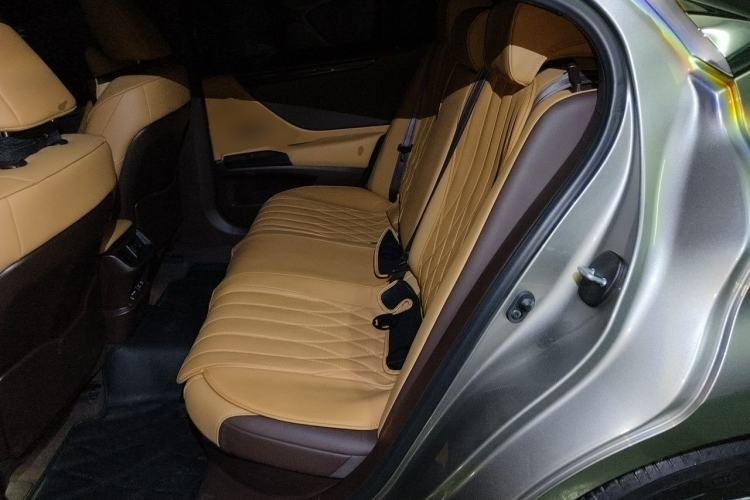 Used Lexus ES 2020 300h Premier Edition Left Rear Seat