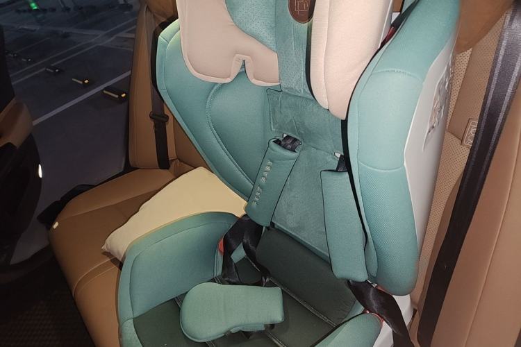 Used Lexus ES  Left Rear Seat