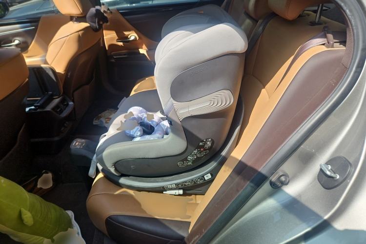 Used Lexus ES 2020 200 Excellence Edition Left Rear Seat