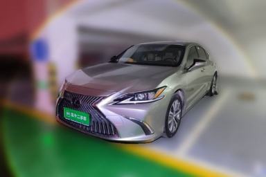Used Lexus ES 2020 300h Premier Edition