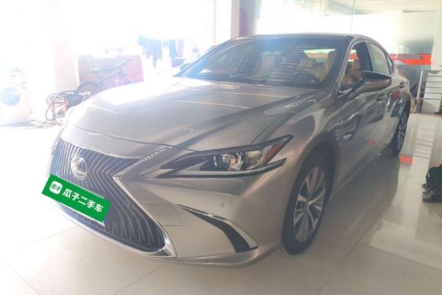 Ojetý Lexus ES 2020 200 Excellence Edition