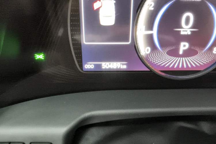 Used Lexus ES 2020 200 Excellence Edition Odometer Close Up