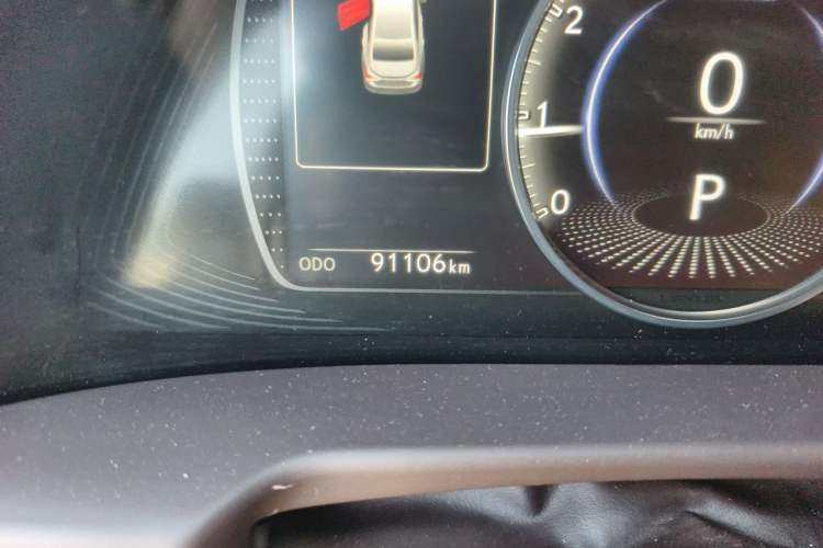 Used Lexus ES 2020 200 Excellence Edition Odometer Close Up