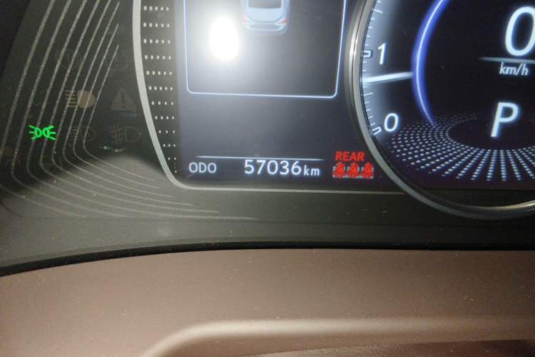 Used Lexus ES 2020 260 Excellence Edition Odometer Close Up