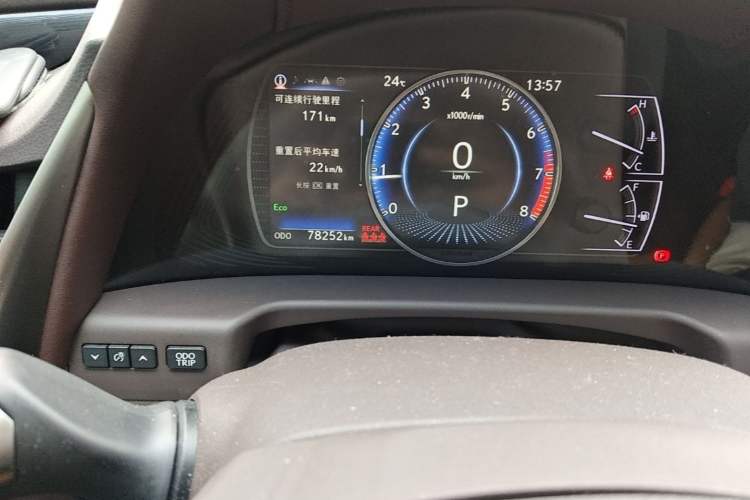 Used Lexus ES 2020 200 Excellence Edition Odometer Close Up
