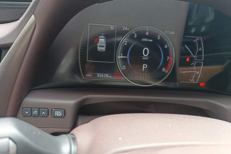 Used Lexus ES 2020 200 Excellence Edition Odometer Close Up
