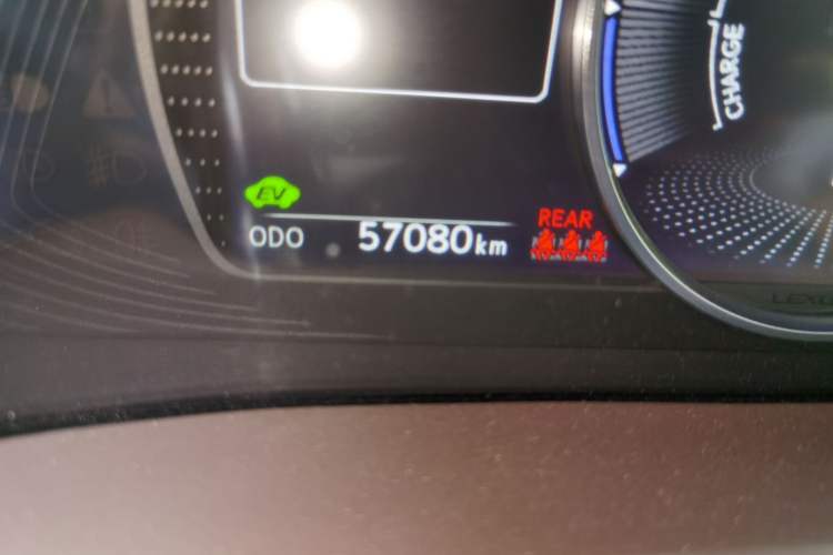 Used Lexus ES 2020 300h Deluxe Edition Odometer Close Up