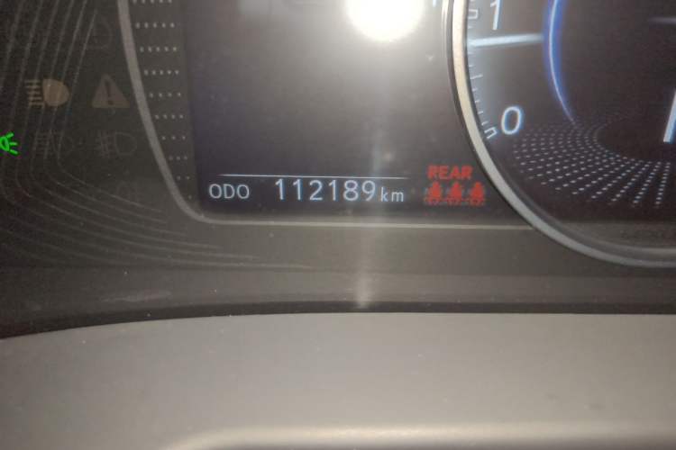 Used Lexus ES 2020 200 Excellence Edition Odometer Close Up