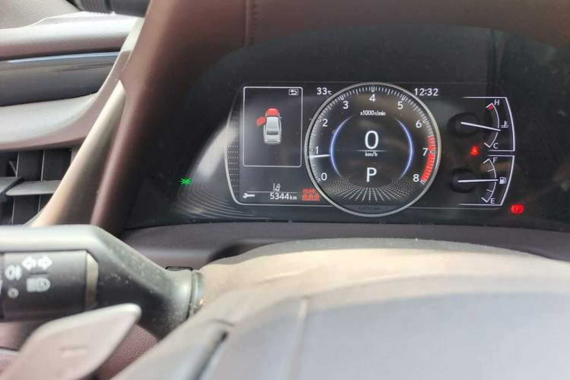 Used Lexus ES 2020 200 Excellence Edition Odometer Close Up